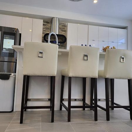 5 Star Home Оттава Экстерьер фото